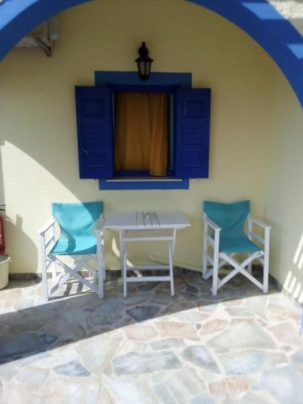 Darzenta Athina Beach Houses ペリヴォラス エクステリア 写真